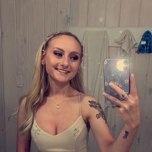 Meet your Posher, Johannah